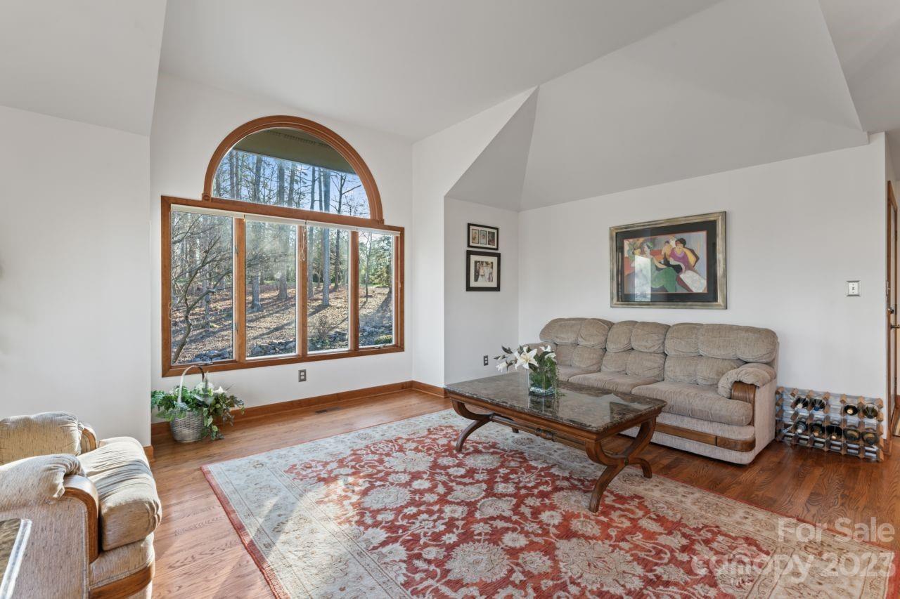 Uwharrie Point - Residential