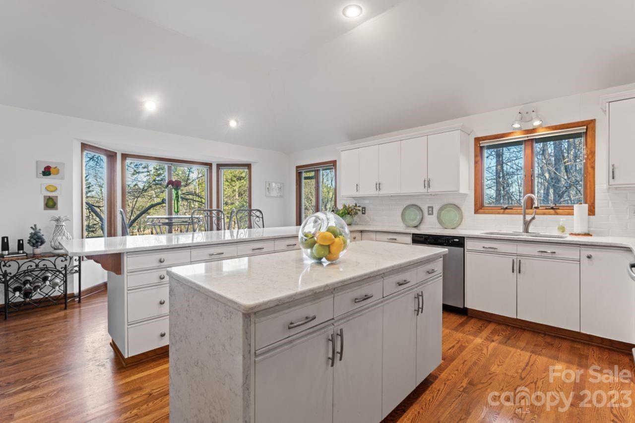 Uwharrie Point - Residential