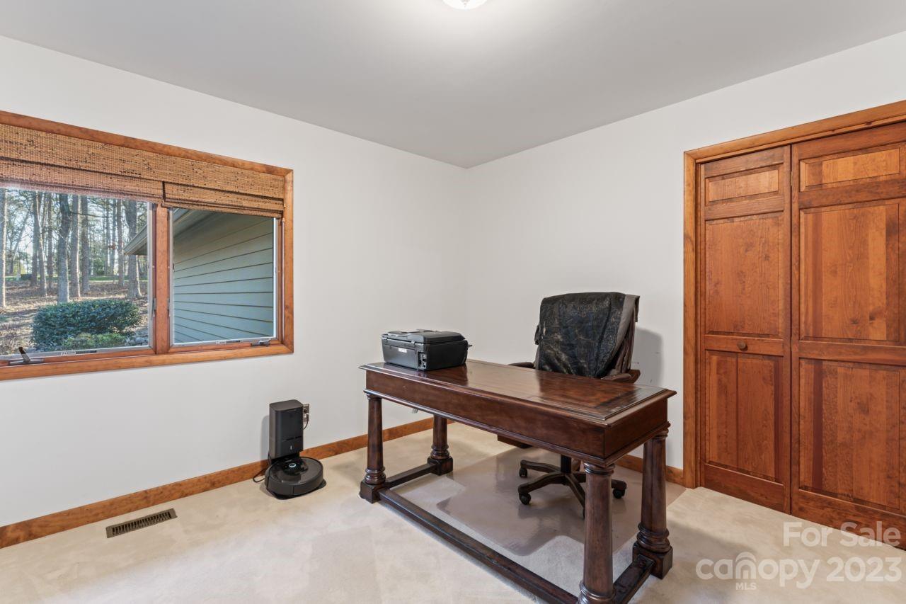 Uwharrie Point - Residential