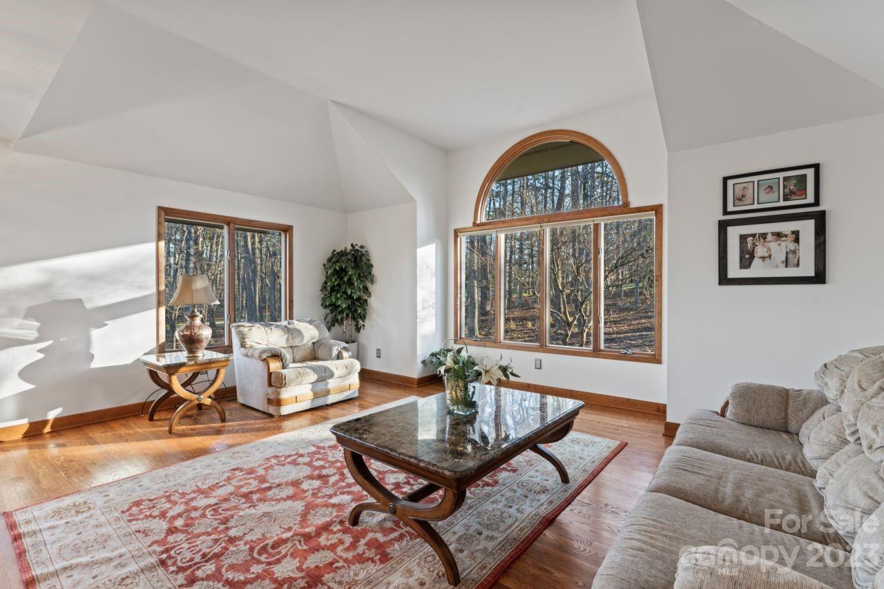 Uwharrie Point - Residential