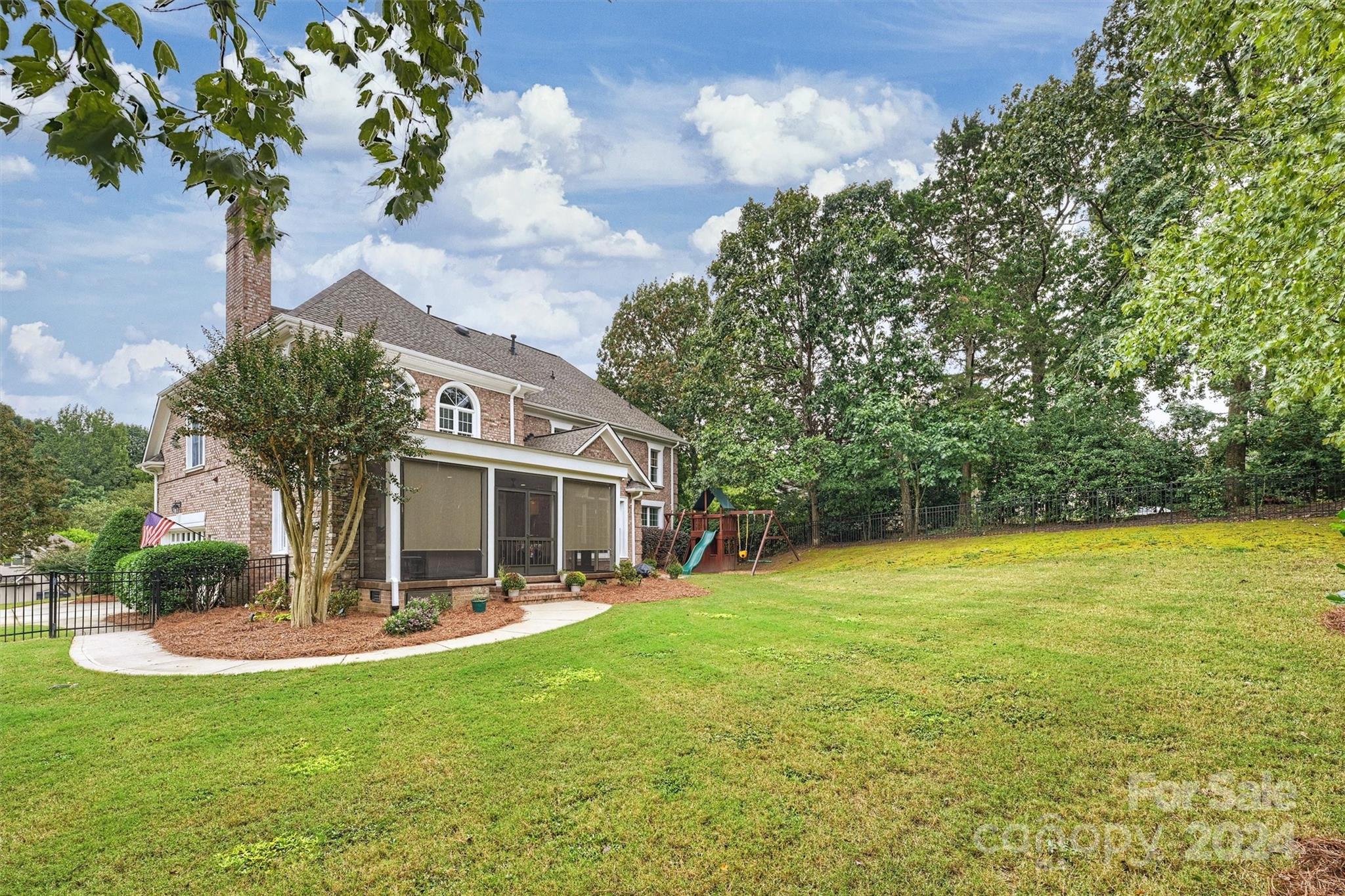 Piper Glen - Residential