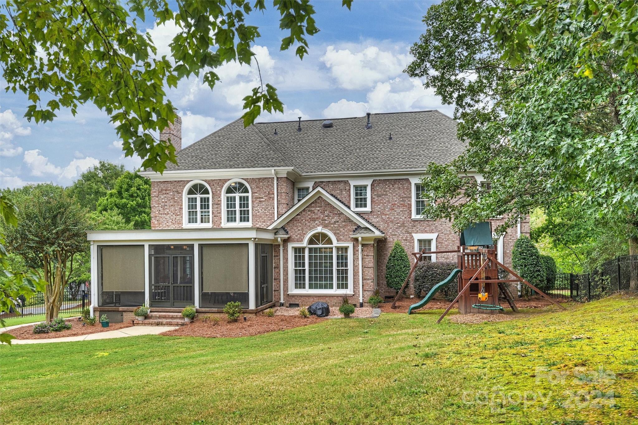 Piper Glen - Residential