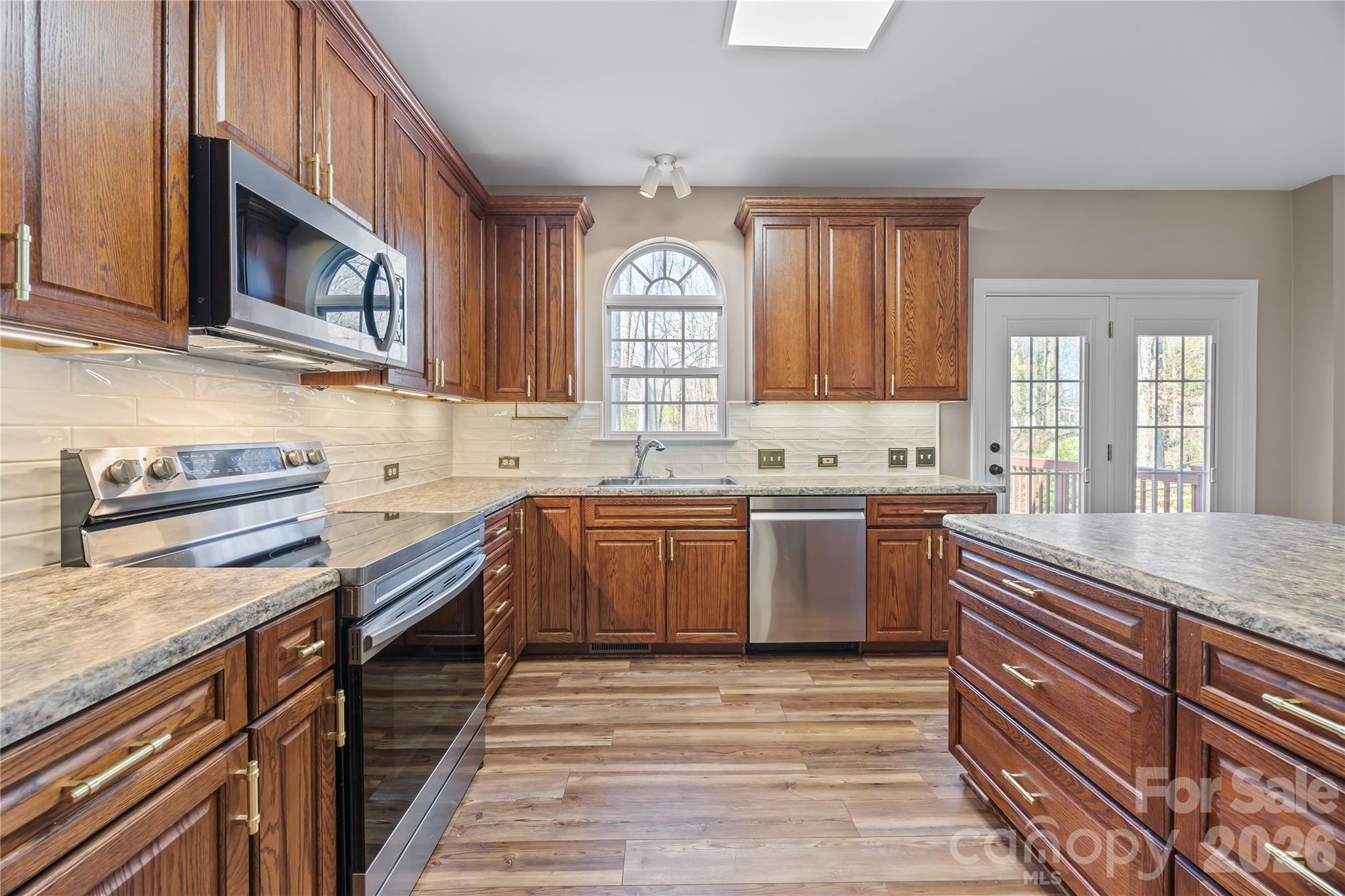 Poplar Woods - Residential