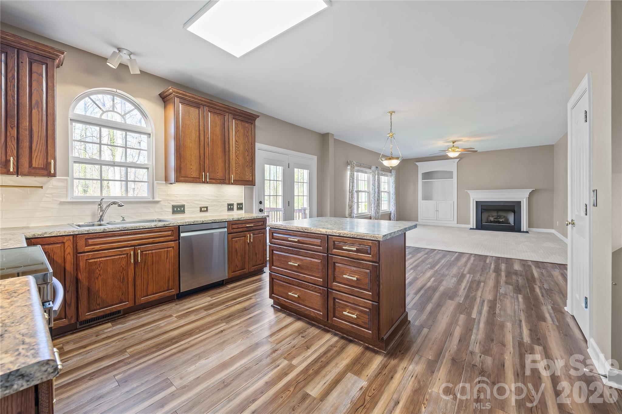 Poplar Woods - Residential