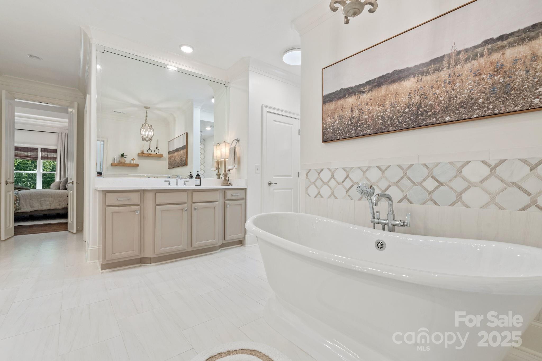 Montrachet - Residential