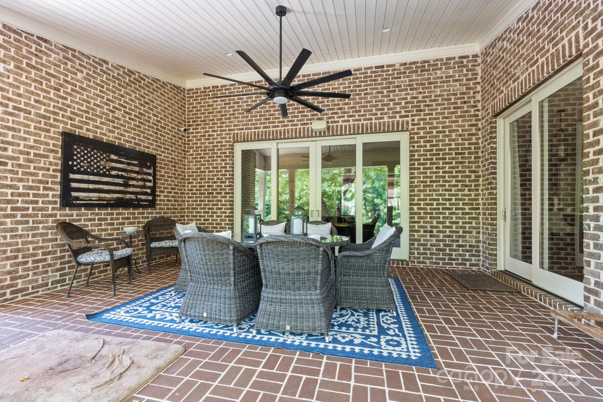 Montrachet - Residential