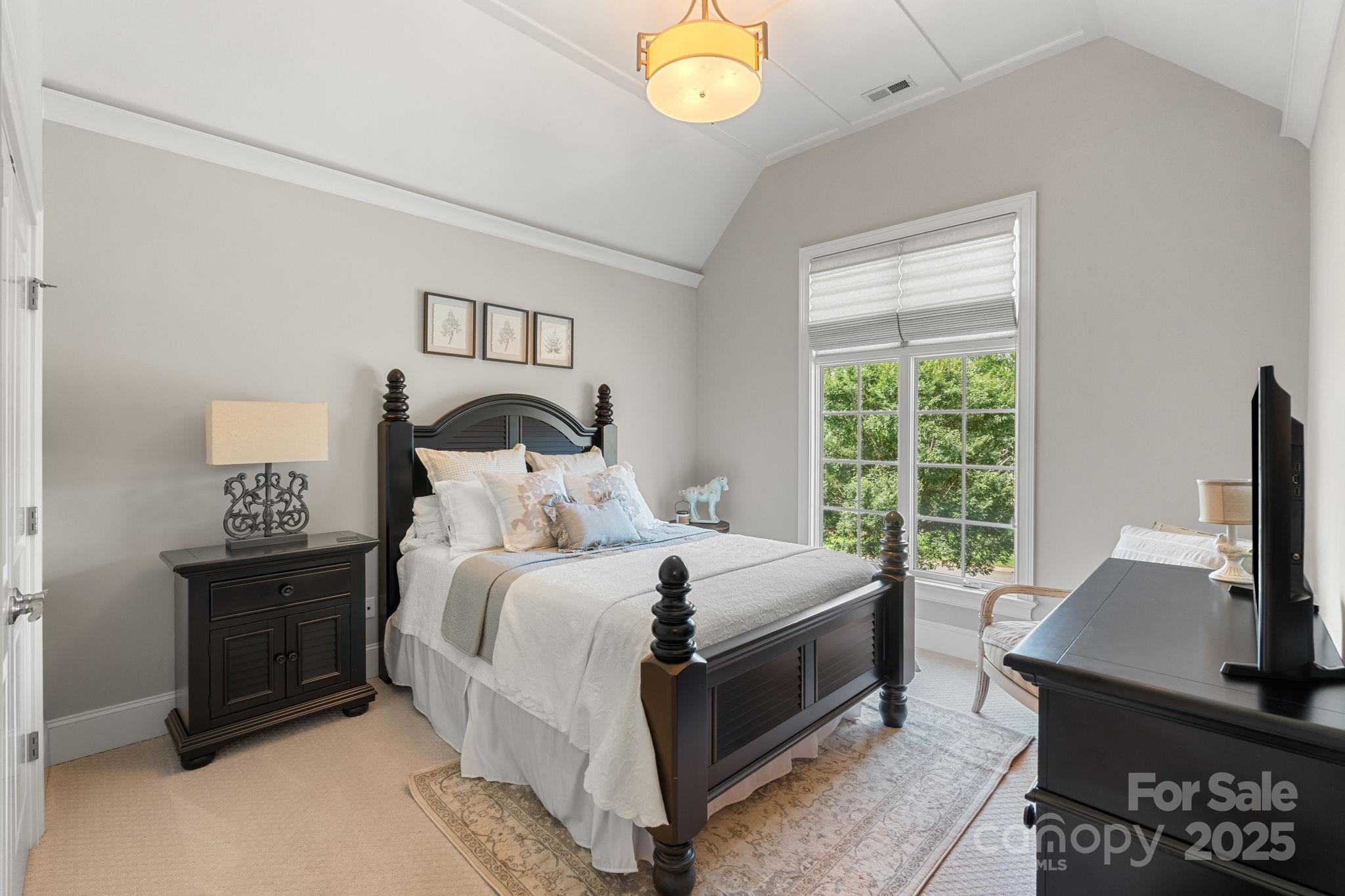 Montrachet - Residential