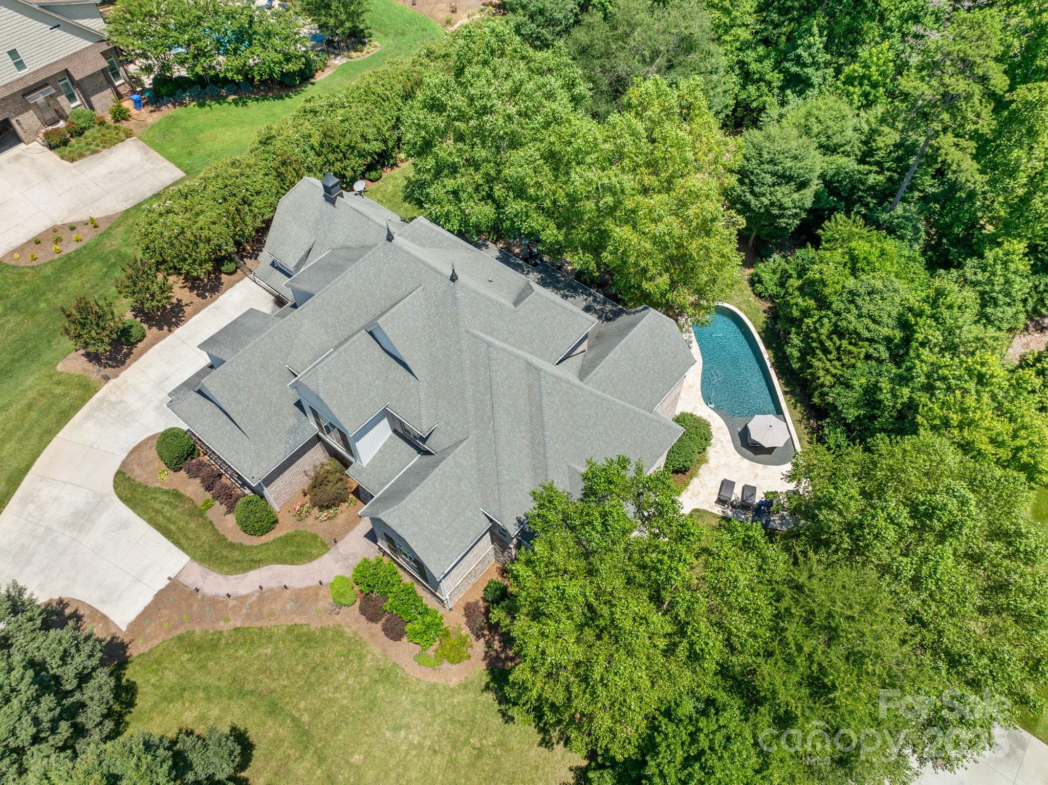 Montrachet - Residential