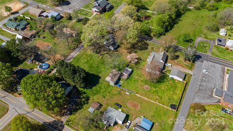 A home in Hiddenite