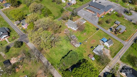 A home in Hiddenite