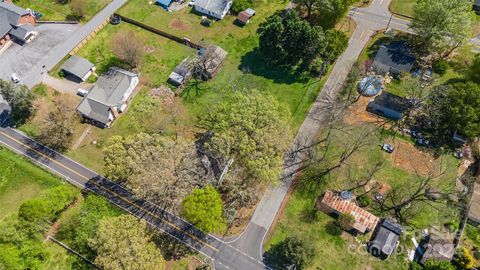 A home in Hiddenite