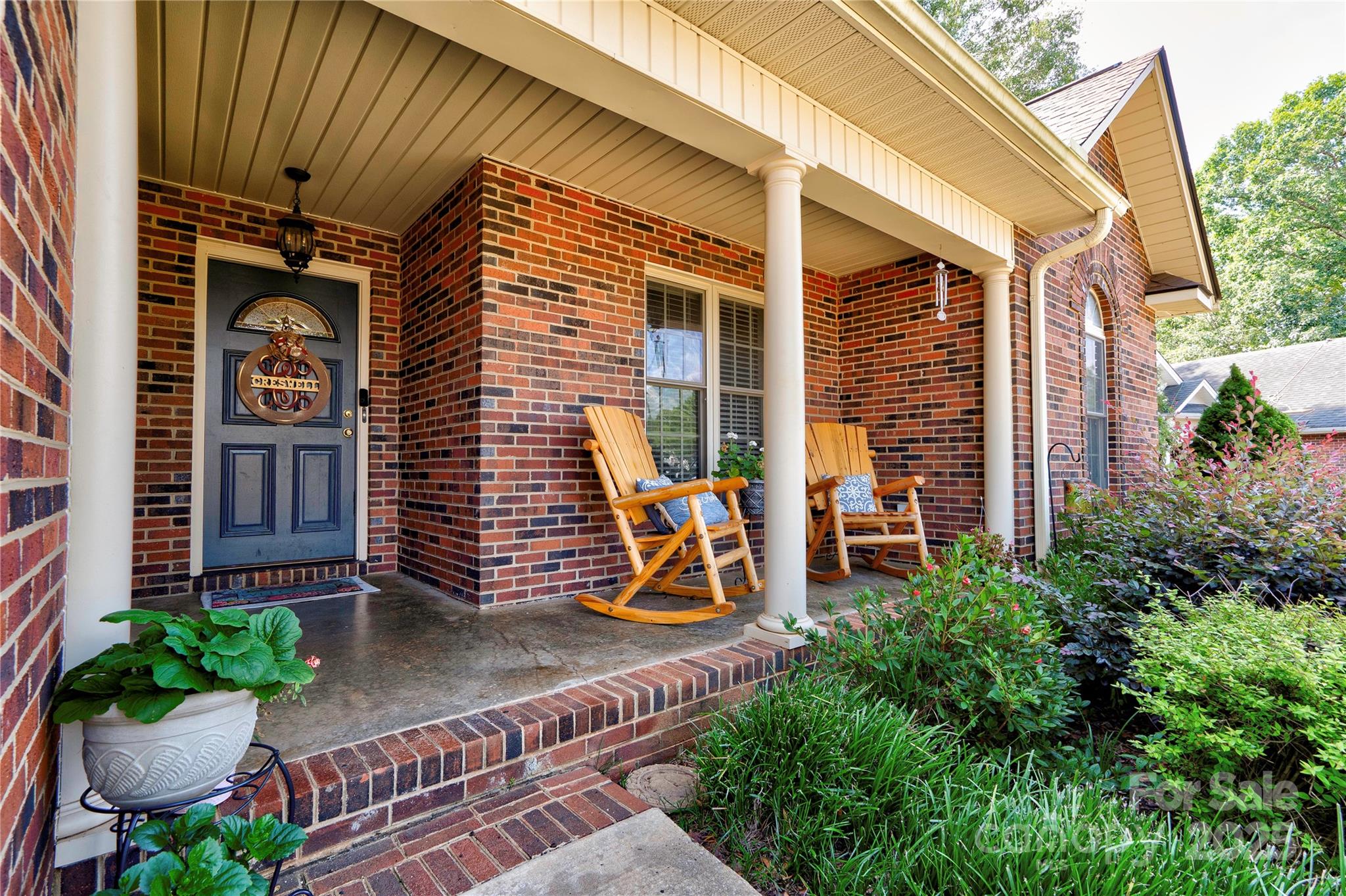 129 Creekside Drive