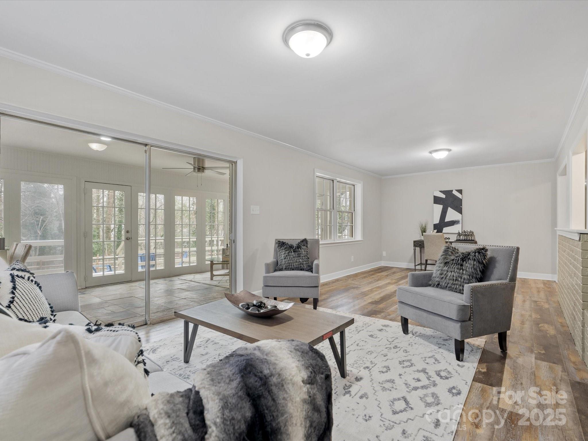 Lansdowne - Residential