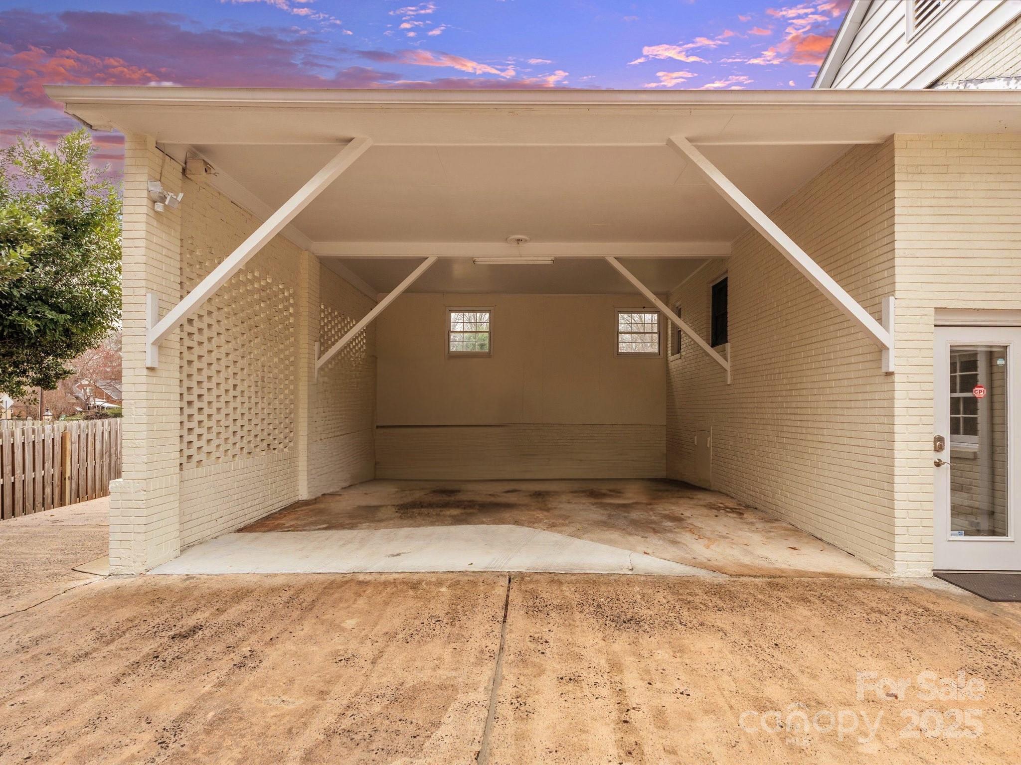 Lansdowne - Residential