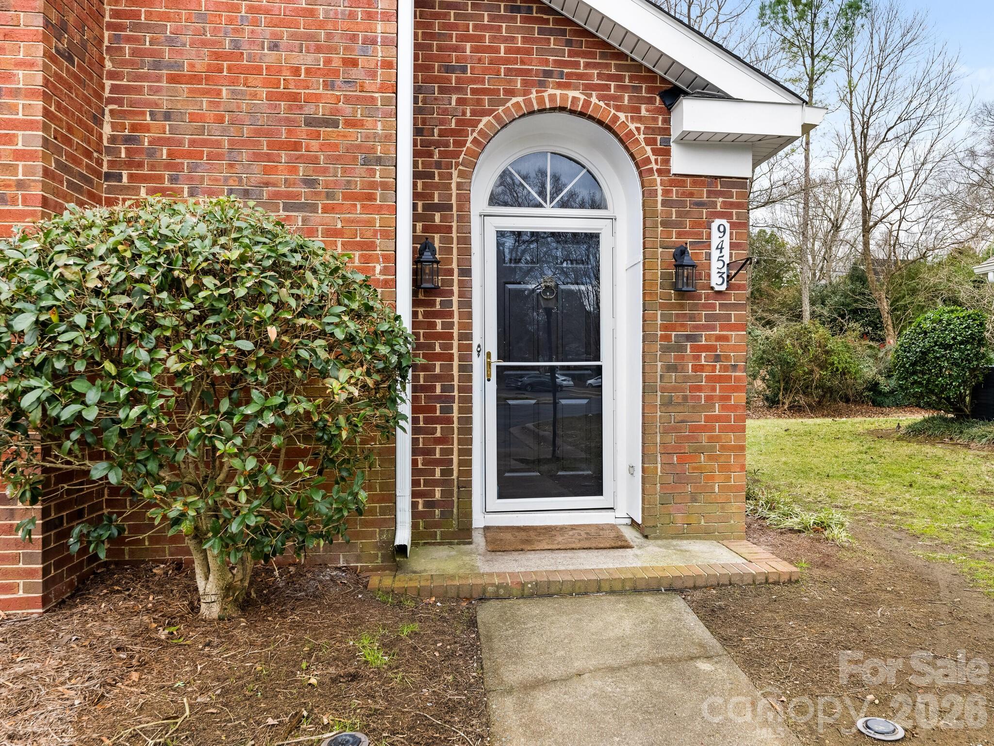 9453 Kings Falls Drive