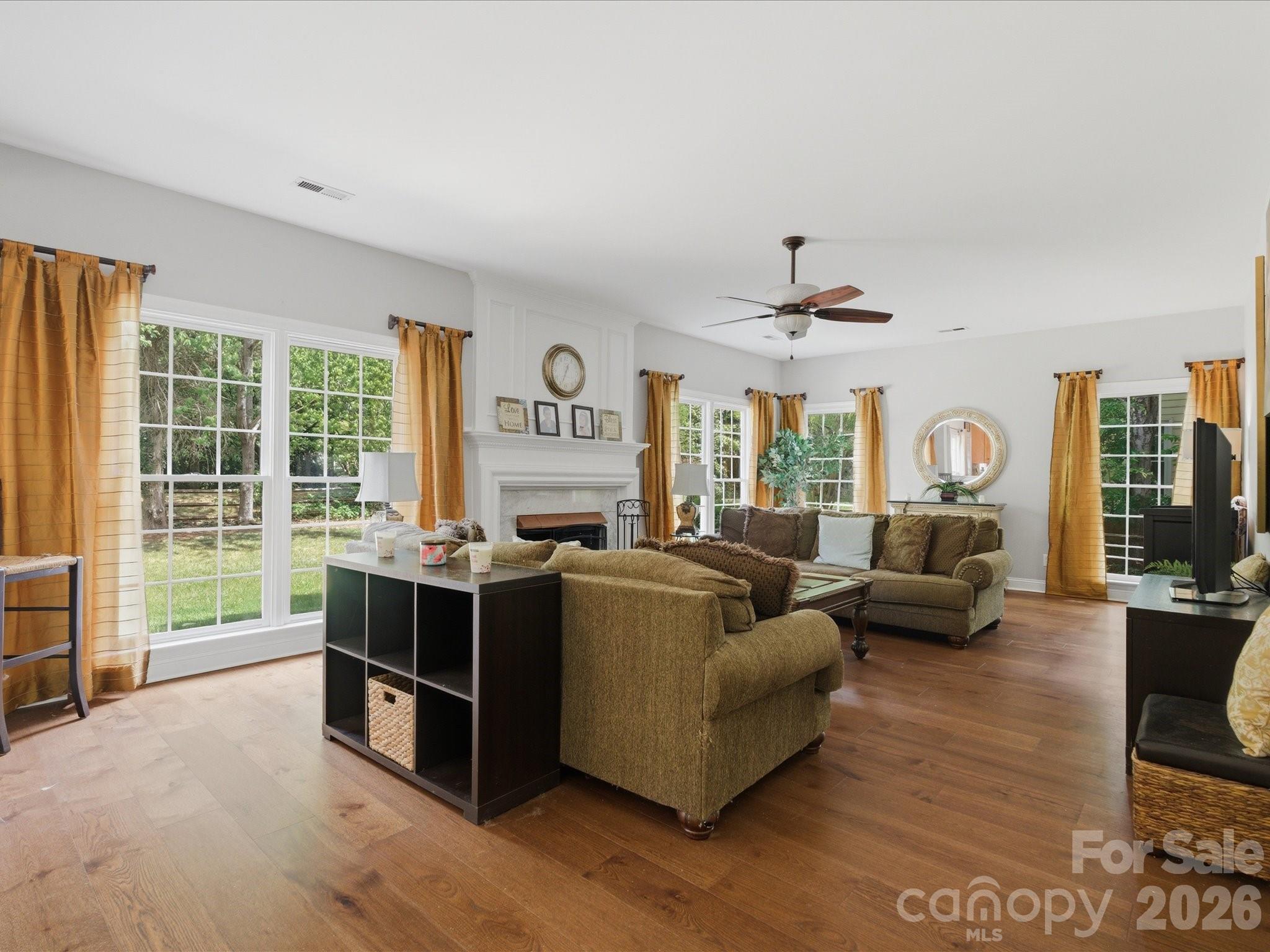 1101 Baldwin Lane