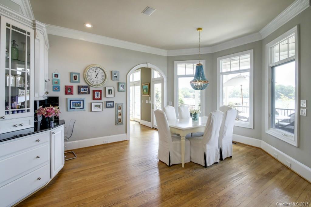 The Peninsula - Residential