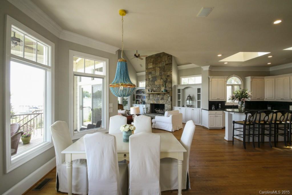 The Peninsula - Residential