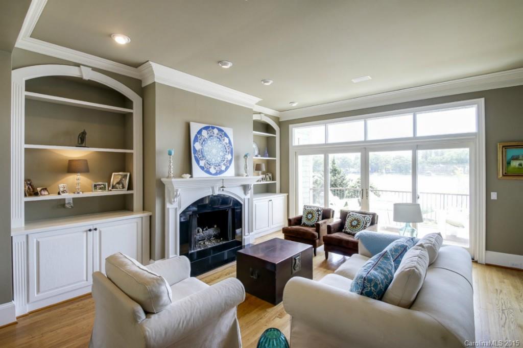 The Peninsula - Residential