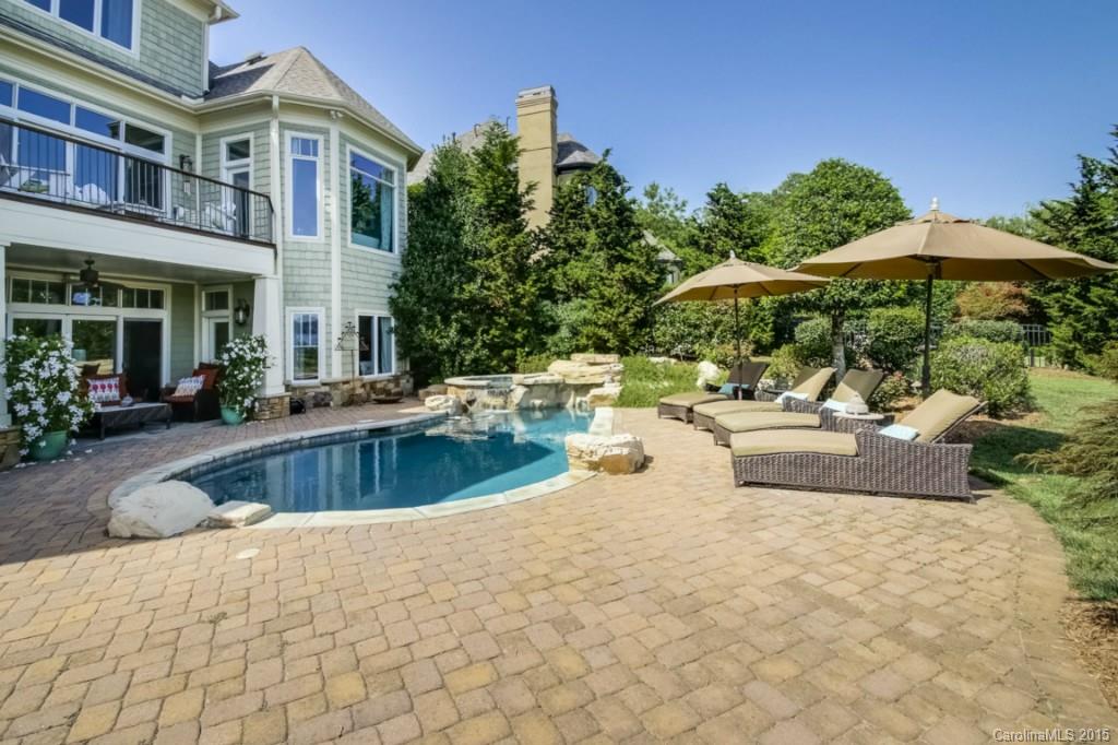 The Peninsula - Residential