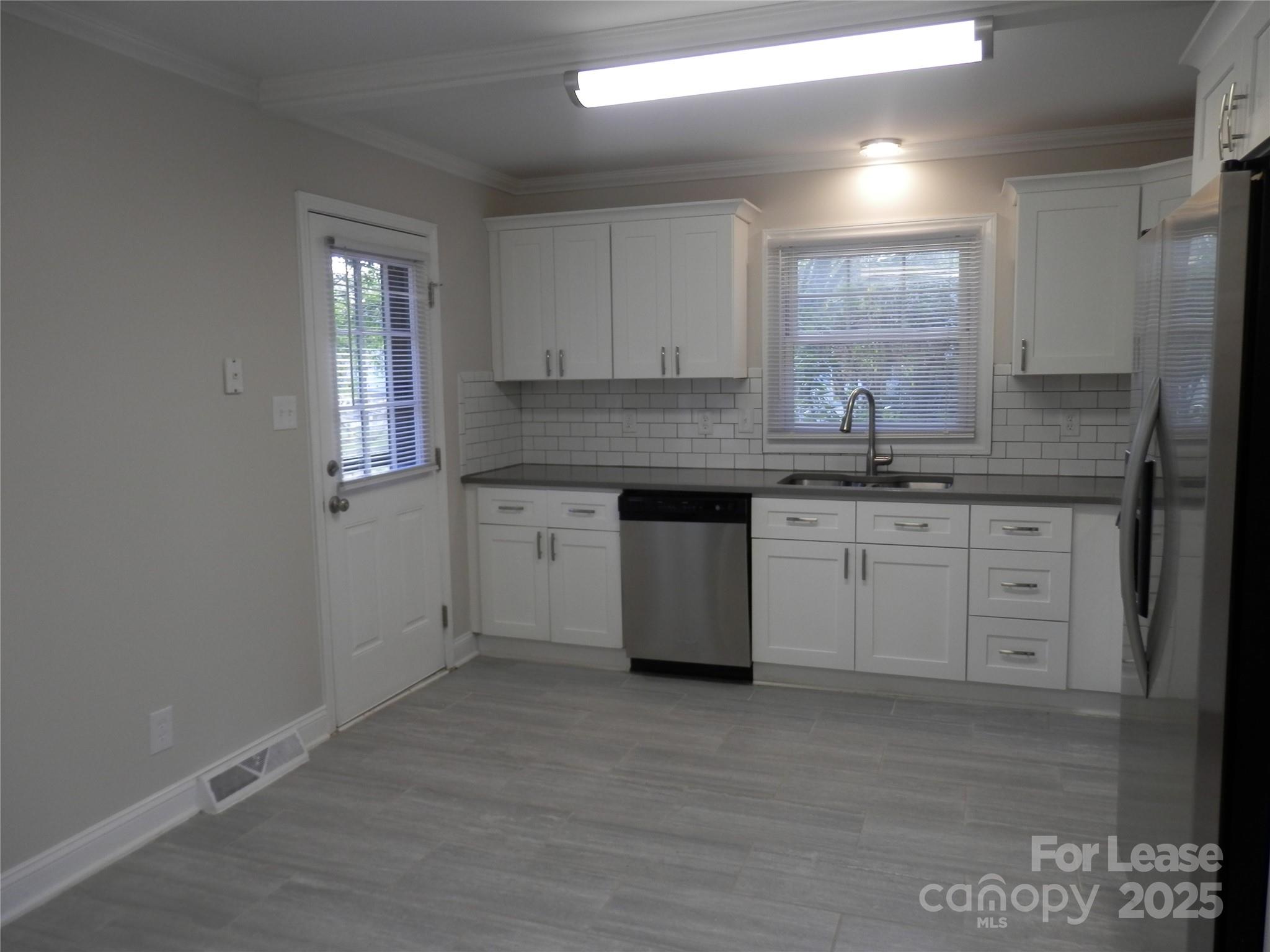 Starmount - Residential Lease