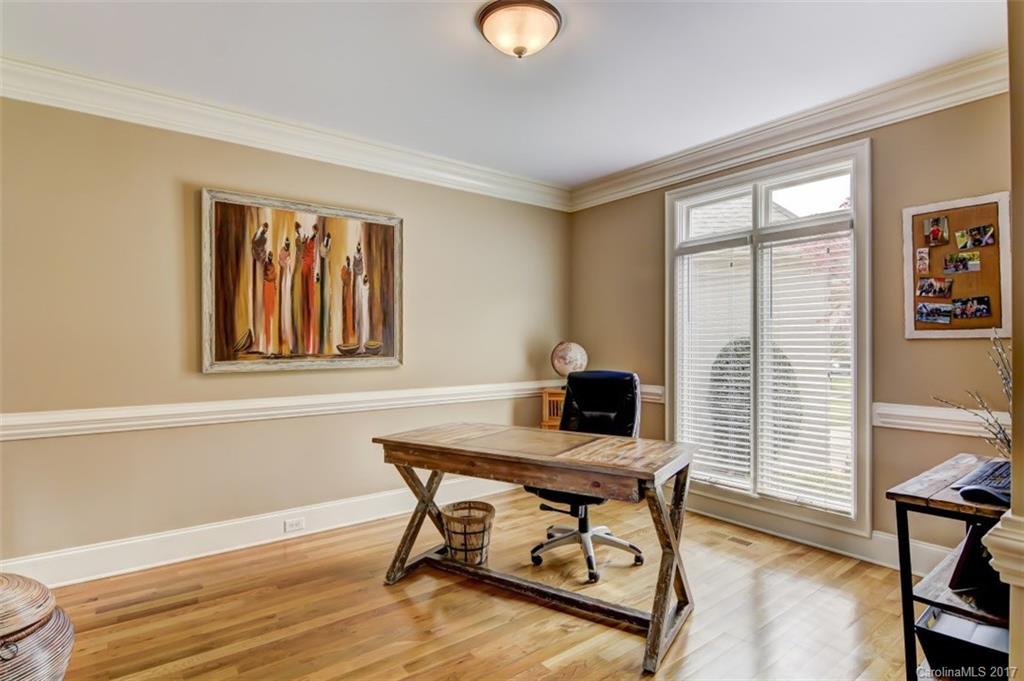 The Peninsula - Residential