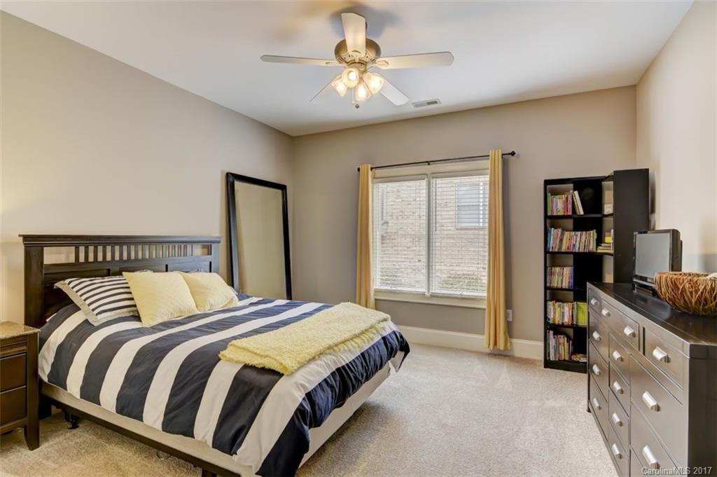 The Peninsula - Residential