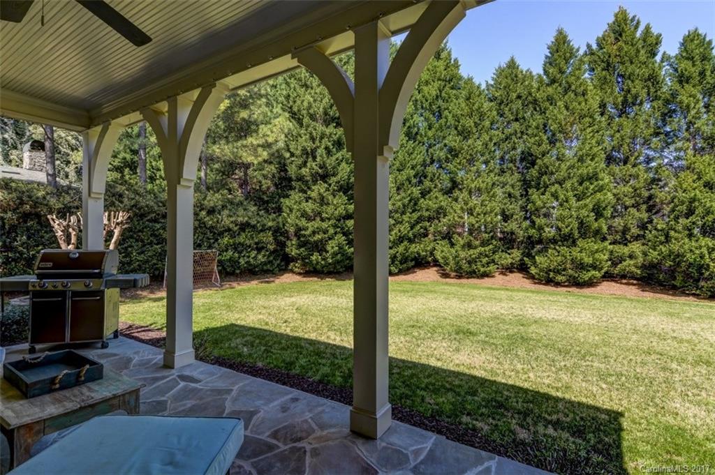 The Peninsula - Residential