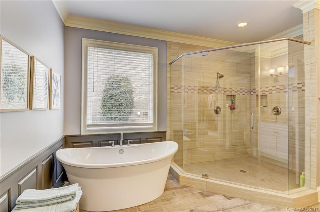 The Peninsula - Residential