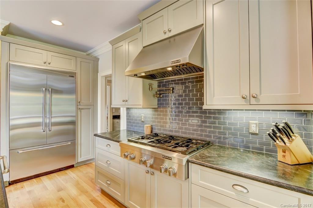 The Peninsula - Residential