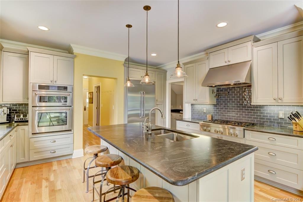 The Peninsula - Residential