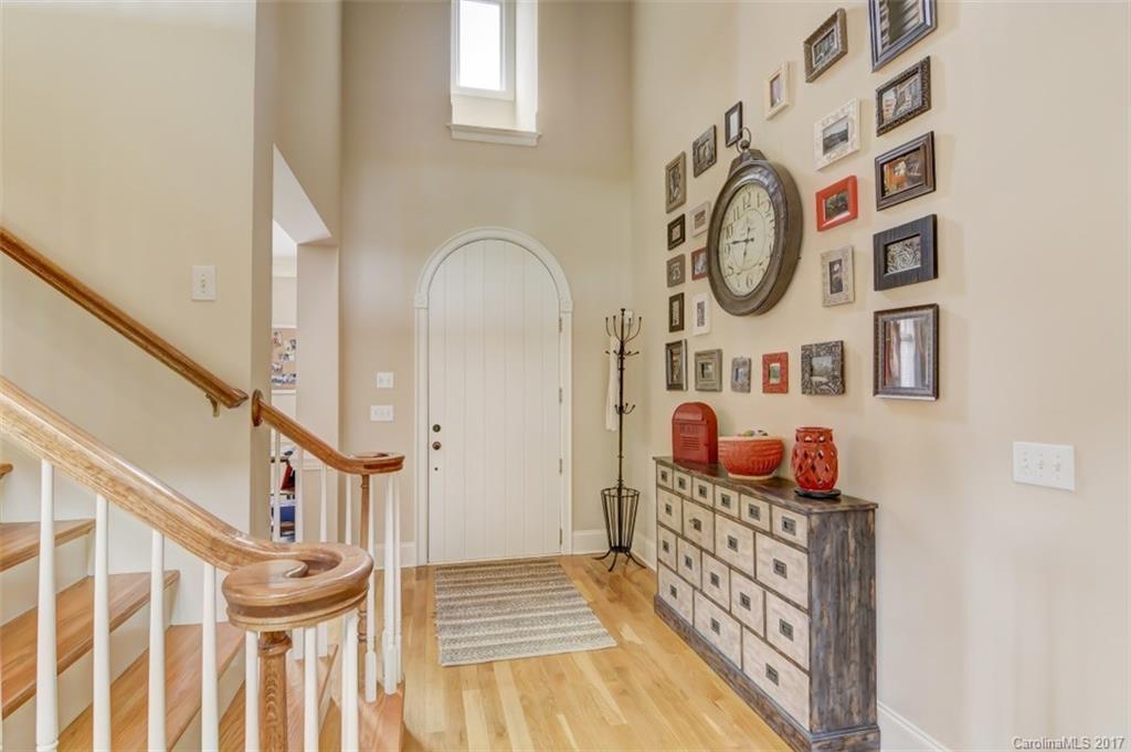 The Peninsula - Residential