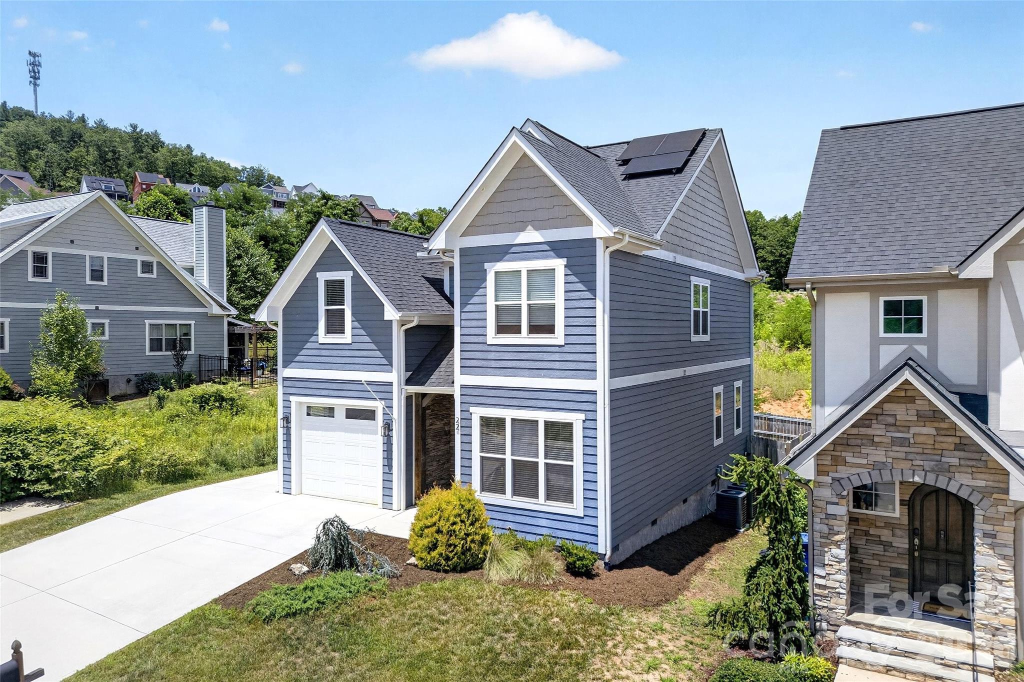 22 Tudor Way