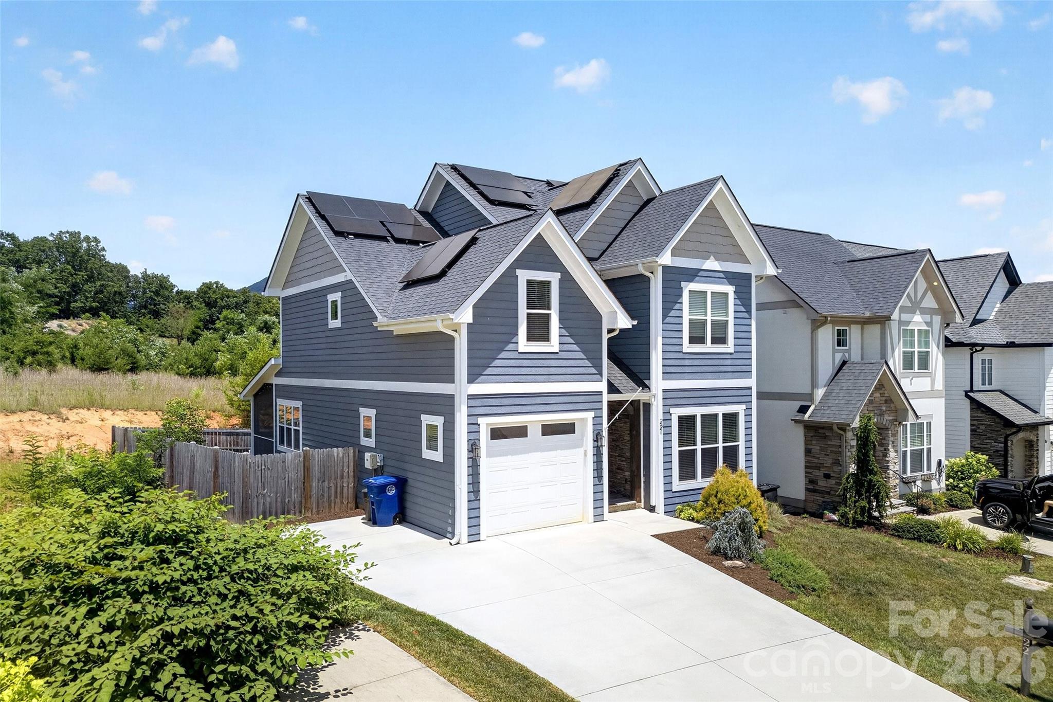 22 Tudor Way