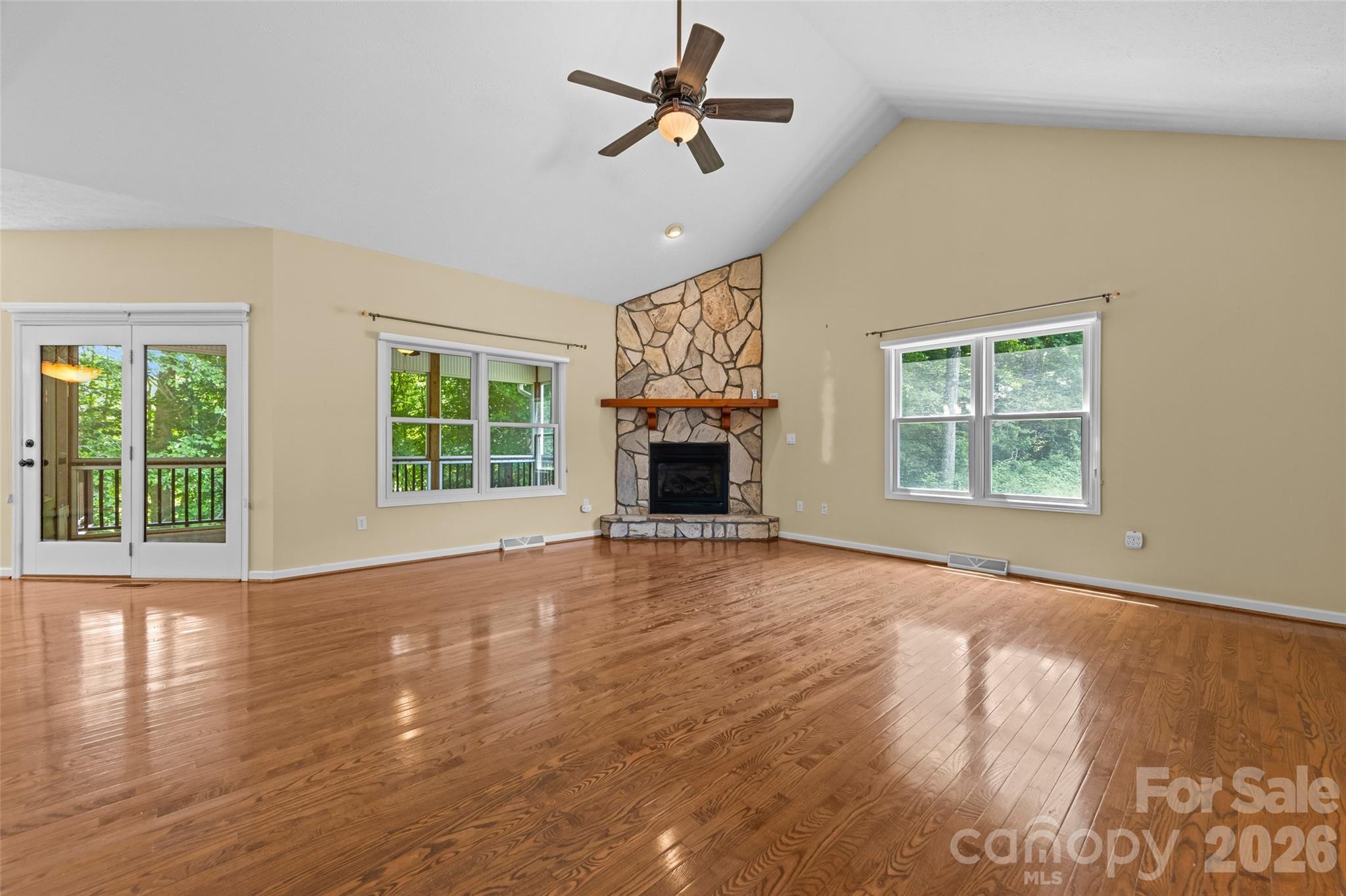 435 Stepping Stone Lane