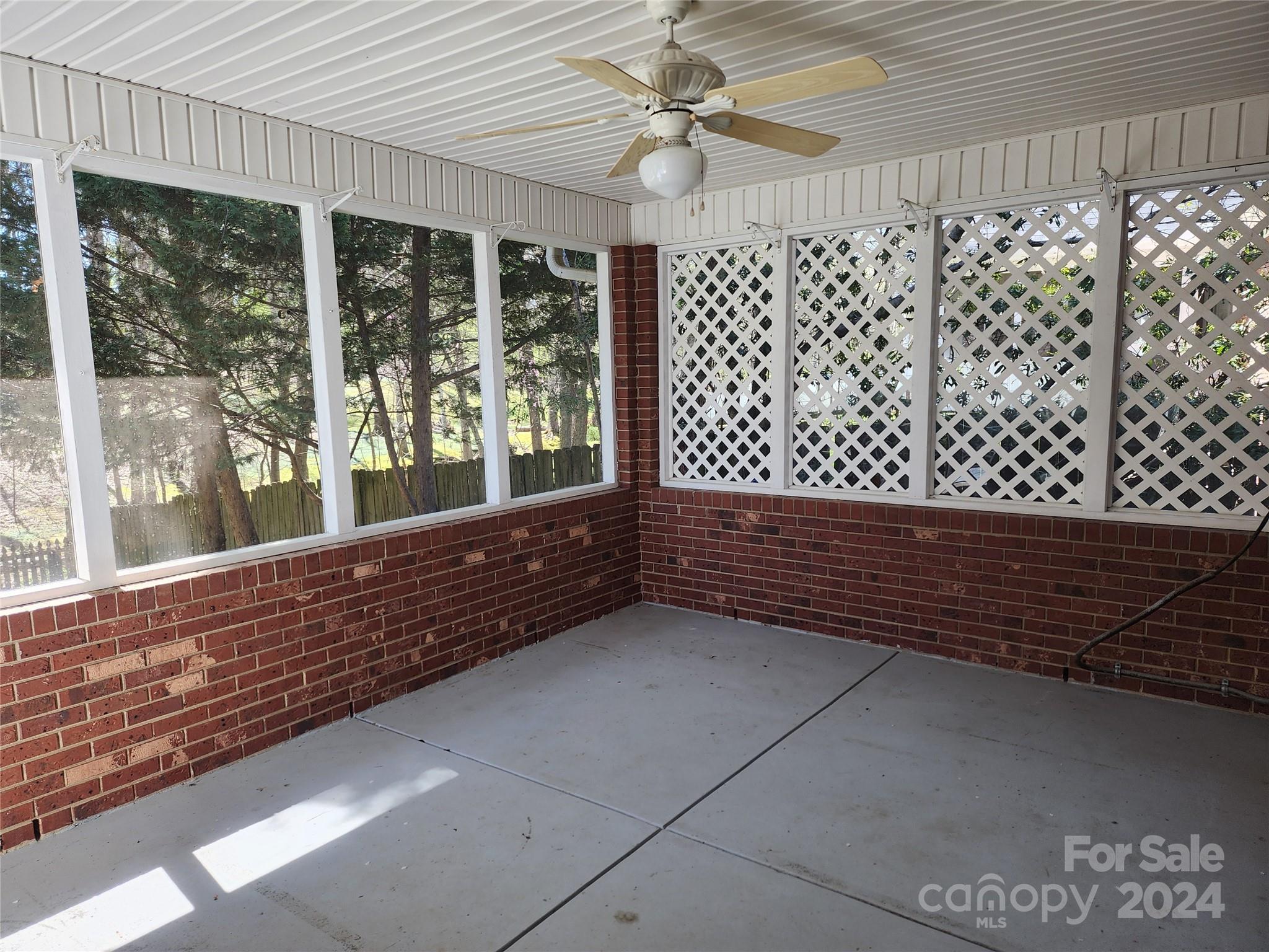 Creekside - Residential