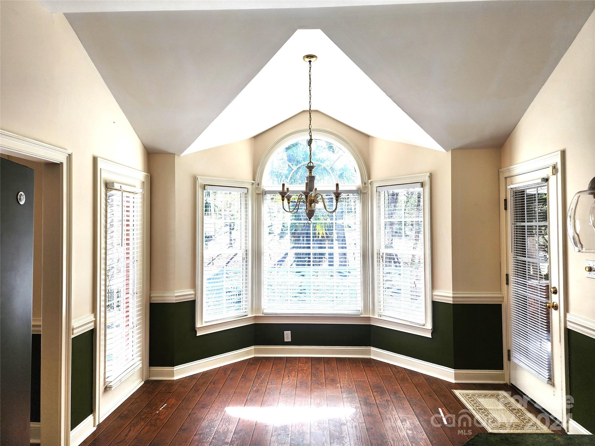 Creekside - Residential