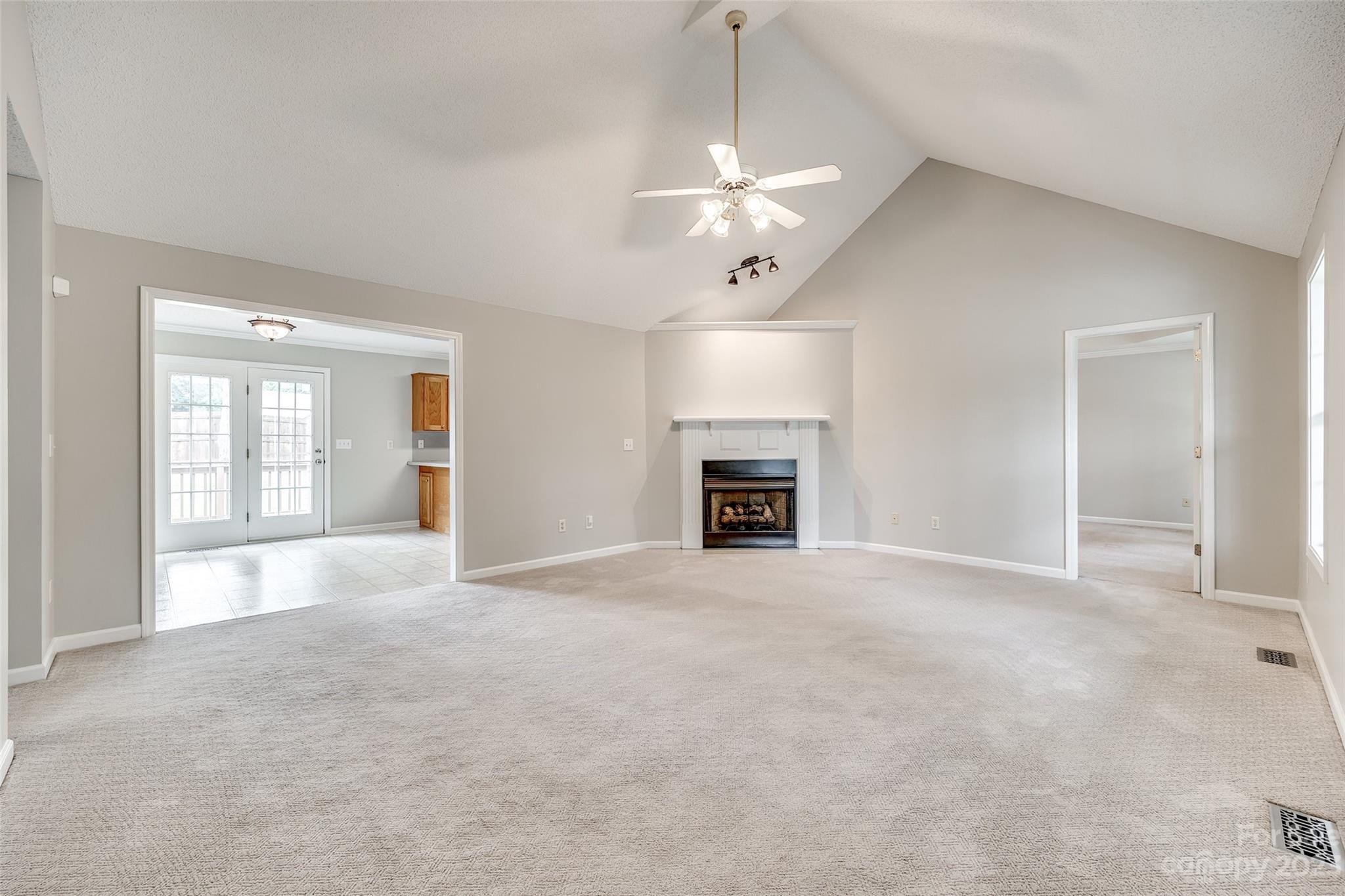 Highland Creek - Residential