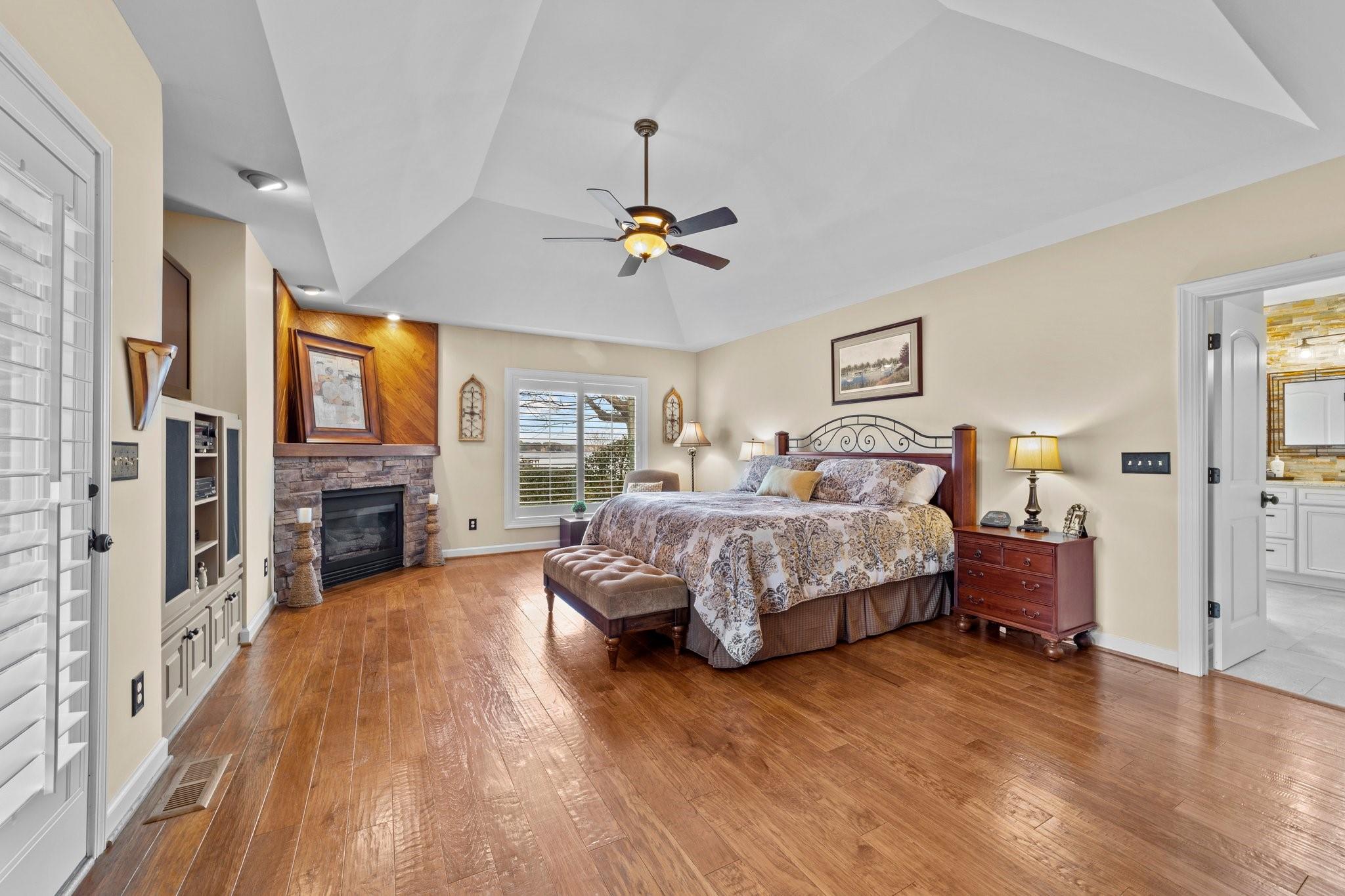 100 Norman Place - Residential Lease