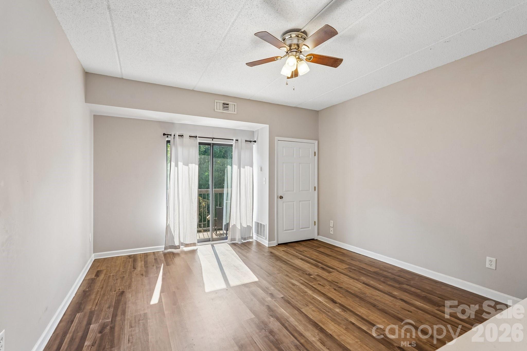 211 Heritage Boulevard 507