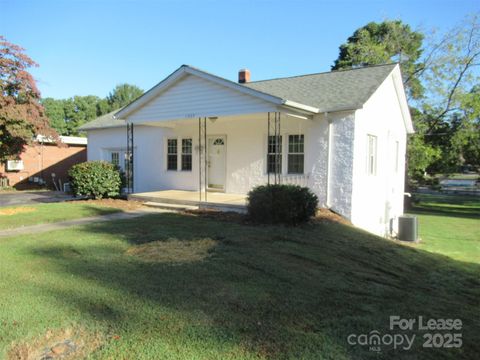 Photo of 1005 E Main Street, Maiden, NC 28650 (MLS # 4310165)