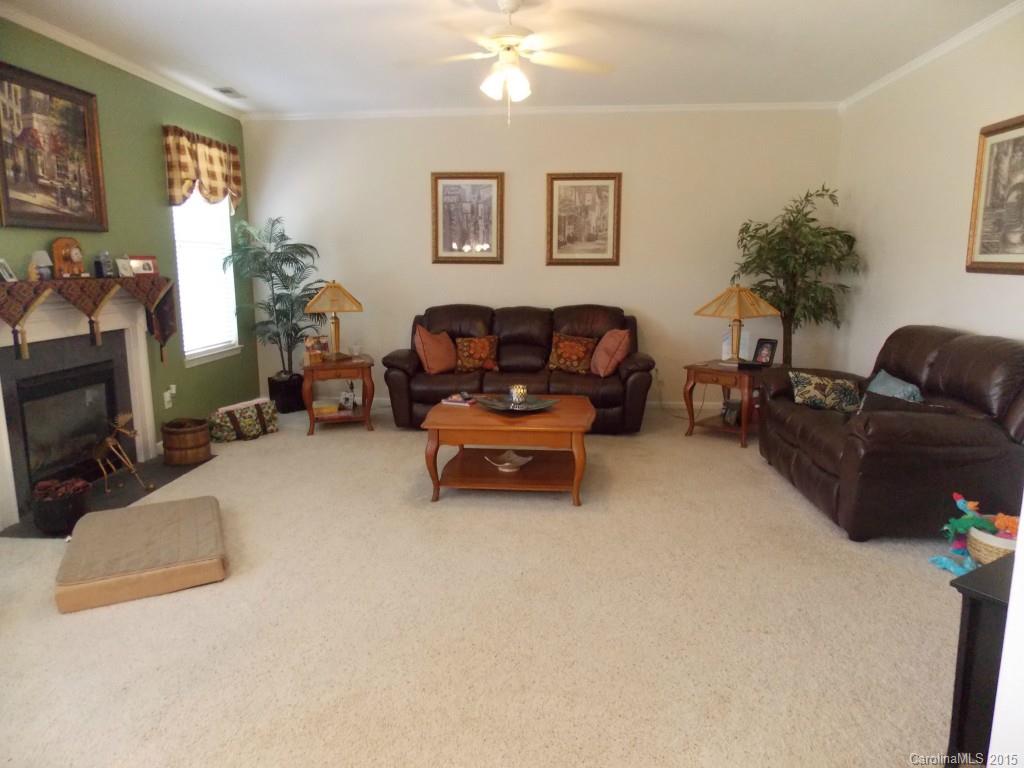 Autumn Cove At Lake Wylie - Residential