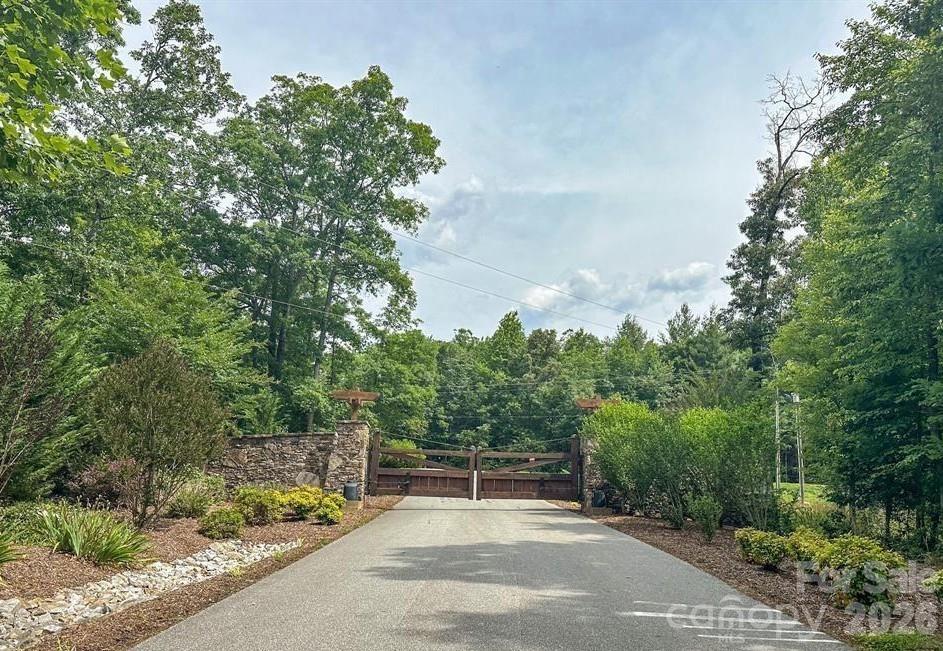 The Peninsula at Lake James - Land