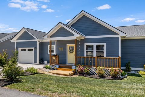 Photo of 215 Oak Meadow Lane, Asheville, NC 28804 (MLS # 4382022)