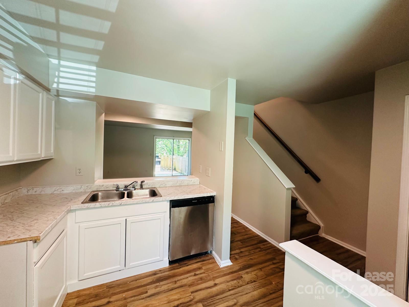 Alexander Towne - Residential Lease