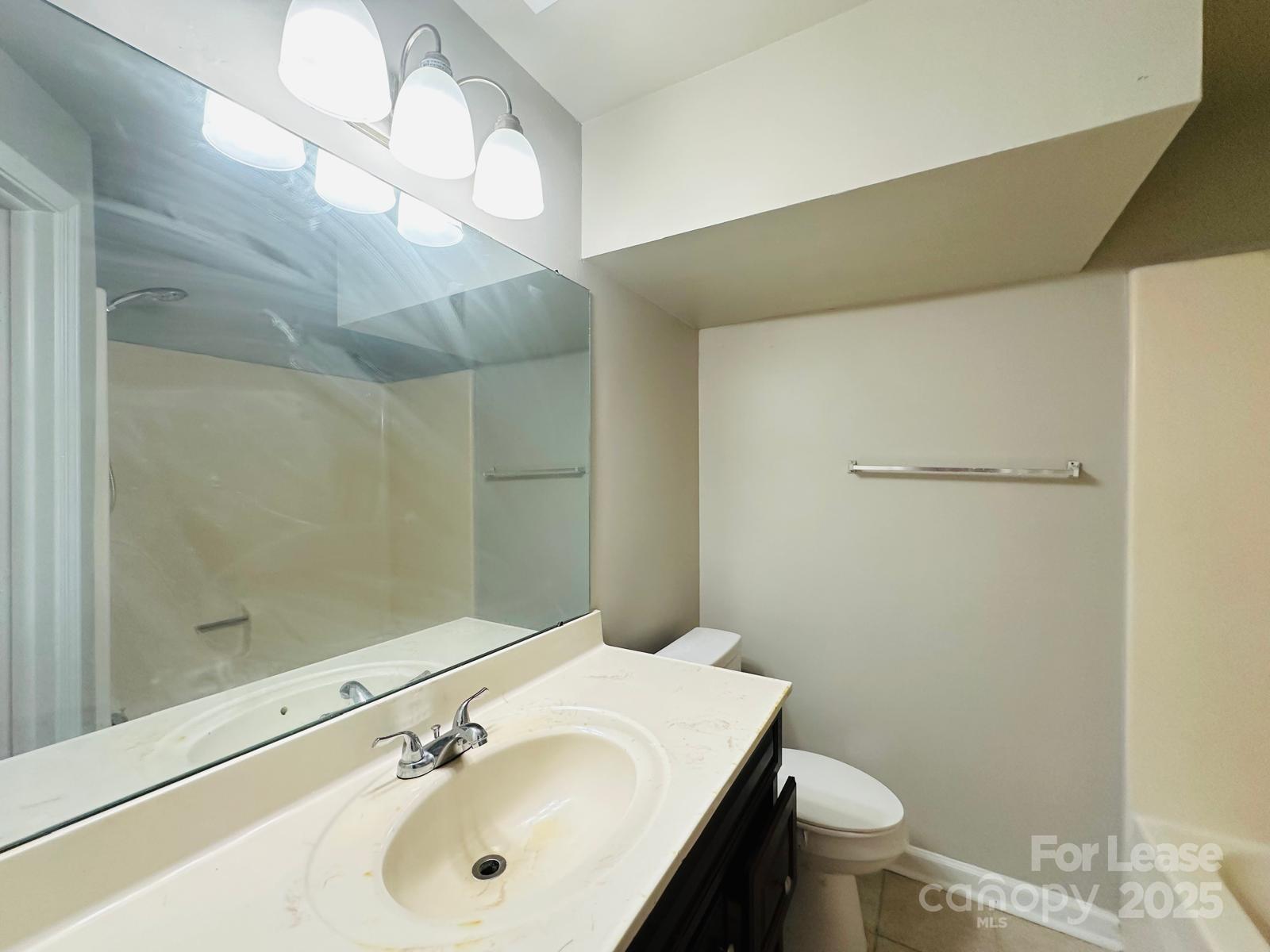 Alexander Towne - Residential Lease