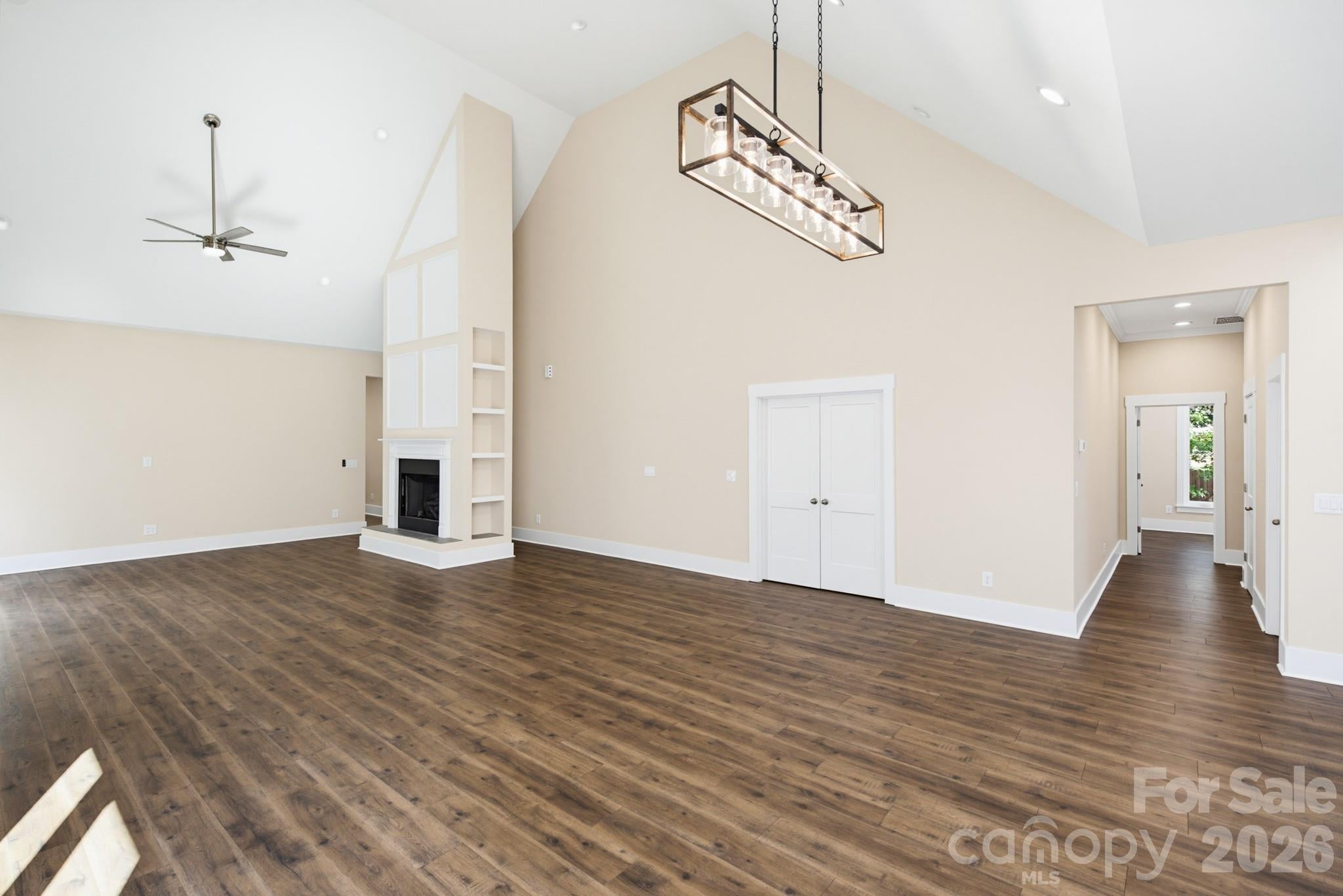 2507 Forest Lawn Drive
