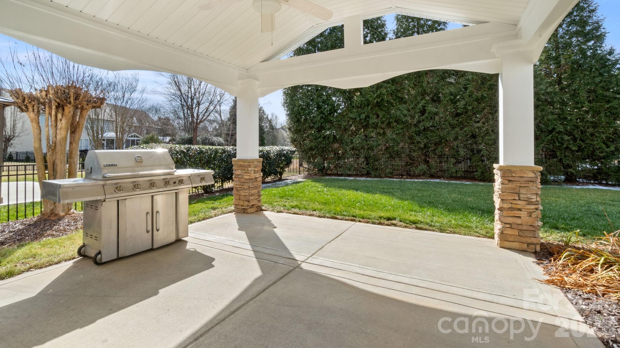 Providence Pointe - Residential