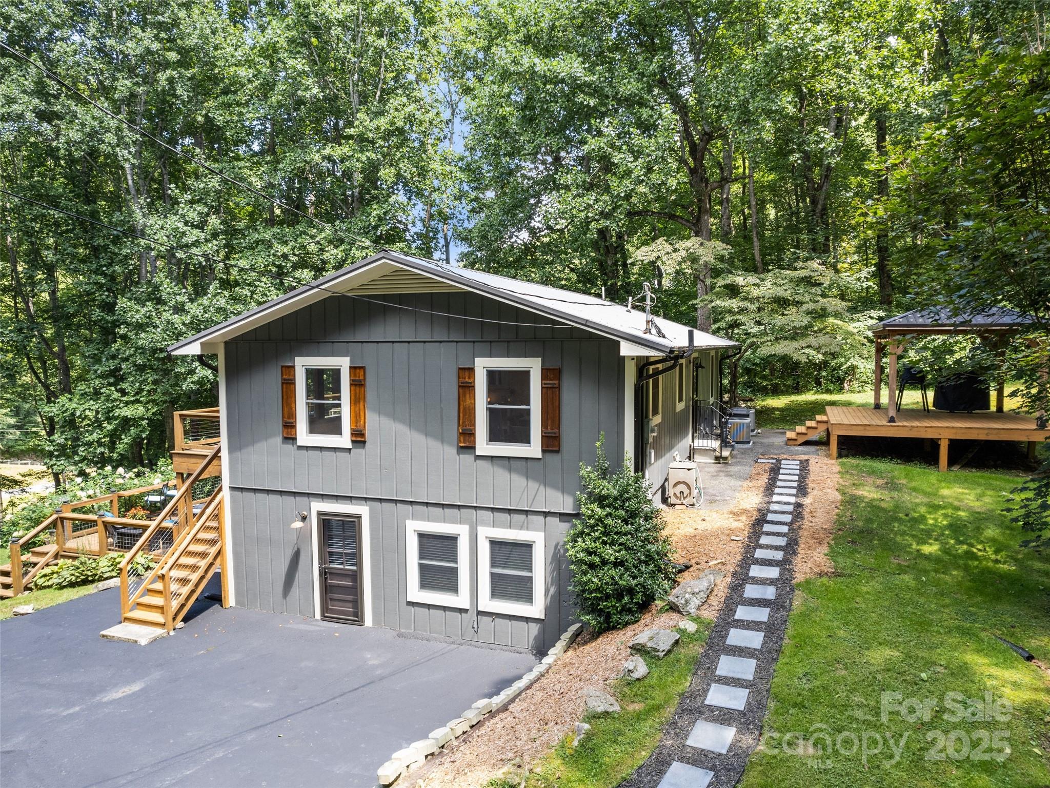 Apple Creek Acres - Residential