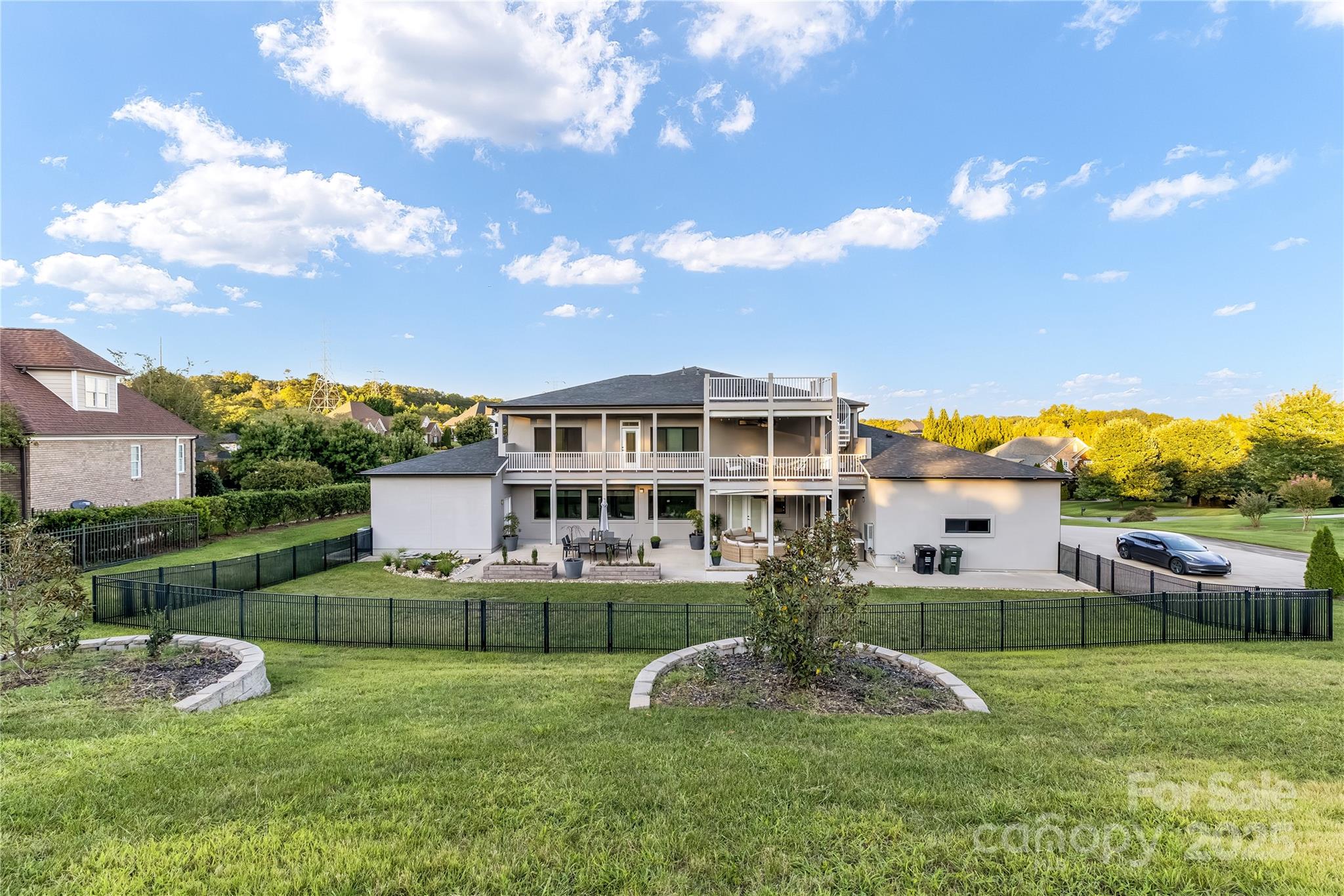 312 Sycamore Ridge Road NE